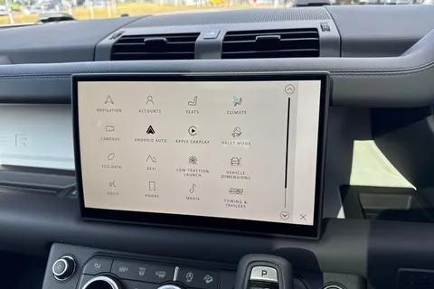  Land Rover Defender 110 3.0 D250 MHEV X-Dynamic HSE Auto 4WD Euro 6 (s/s) 5dr Thumbnail #18