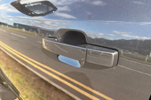  Land Rover Defender 110 3.0 D250 MHEV X-Dynamic HSE Auto 4WD Euro 6 (s/s) 5dr Thumbnail #22