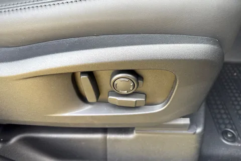  Land Rover Defender 110 3.0 D250 MHEV X-Dynamic HSE Auto 4WD Euro 6 (s/s) 5dr Thumbnail #26