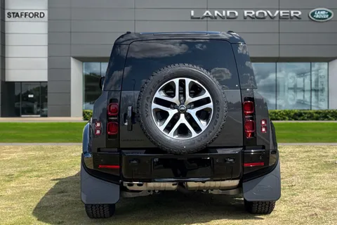 Land Rover Defender 110 3.0 D250 MHEV X-Dynamic SE Auto 4WD Euro 6 (s/s) 5dr Thumbnail #7