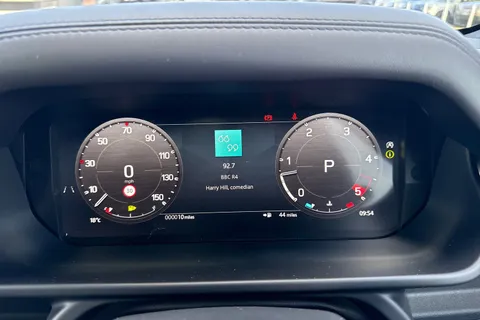 Land Rover Defender 110 3.0 D250 MHEV X-Dynamic SE Auto 4WD Euro 6 (s/s) 5dr Thumbnail #15