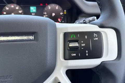 Land Rover Defender 110 3.0 D250 MHEV X-Dynamic SE Auto 4WD Euro 6 (s/s) 5dr Thumbnail #18
