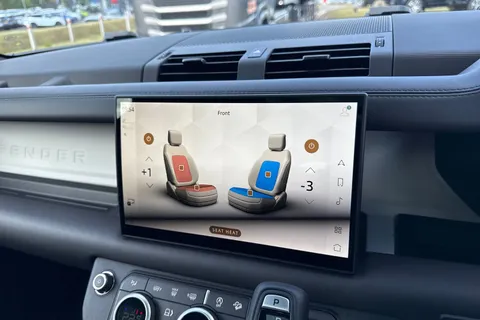 Land Rover Defender 110 3.0 D250 MHEV X-Dynamic SE Auto 4WD Euro 6 (s/s) 5dr Thumbnail #32