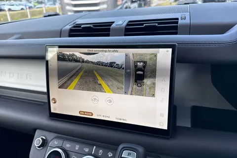 Land Rover Defender 110 3.0 D250 MHEV X-Dynamic SE Auto 4WD Euro 6 (s/s) 5dr Thumbnail #34