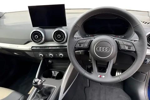 PJ25DPZ Audi Q2 S line 30 TFSI 116 PS 6-speed Thumbnail #18
