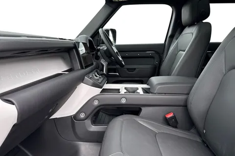  Land Rover Defender 110 3.0 D250 MHEV X-Dynamic HSE Auto 4WD Euro 6 (s/s) 5dr Thumbnail #4