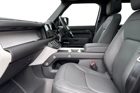  Land Rover Defender 110 3.0 D250 MHEV X-Dynamic SE Auto 4WD Euro 6 (s/s) 5dr Thumbnail #4