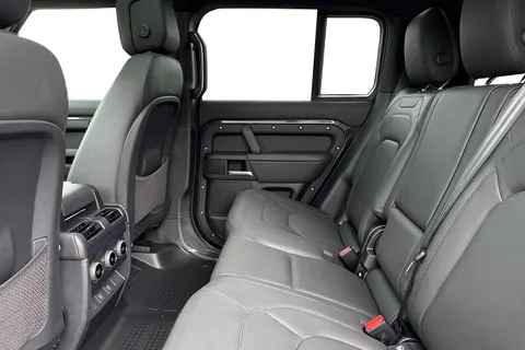  Land Rover Defender 110 3.0 D250 MHEV X-Dynamic HSE Auto 4WD Euro 6 (s/s) 5dr Thumbnail #5