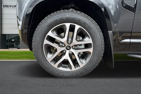  Land Rover Defender 110 3.0 D250 MHEV X-Dynamic SE Auto 4WD Euro 6 (s/s) 5dr Thumbnail #9