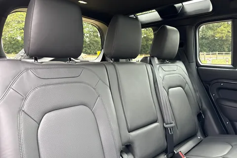  Land Rover Defender 110 3.0 D250 MHEV X-Dynamic SE Auto 4WD Euro 6 (s/s) 5dr Thumbnail #13