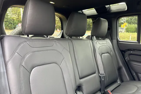  Land Rover Defender 110 3.0 D250 MHEV X-Dynamic HSE Auto 4WD Euro 6 (s/s) 5dr Thumbnail #13
