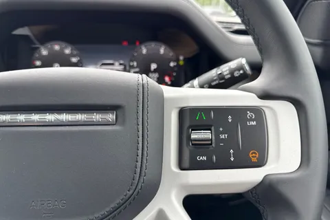  Land Rover Defender 110 3.0 D250 MHEV X-Dynamic HSE Auto 4WD Euro 6 (s/s) 5dr Thumbnail #19
