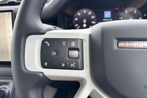  Land Rover Defender 110 3.0 D250 MHEV X-Dynamic SE Auto 4WD Euro 6 (s/s) 5dr Thumbnail #18