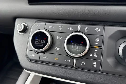  Land Rover Defender 110 3.0 D250 MHEV X-Dynamic HSE Auto 4WD Euro 6 (s/s) 5dr Thumbnail #20