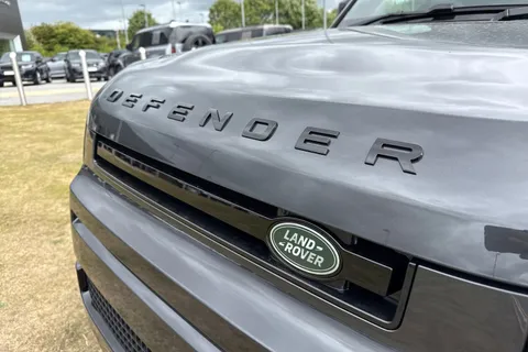 Land Rover Defender 110 3.0 D250 MHEV X-Dynamic SE Auto 4WD Euro 6 (s/s) 5dr Thumbnail #22