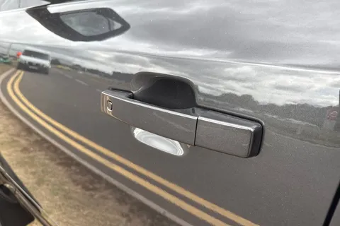  Land Rover Defender 110 3.0 D250 MHEV X-Dynamic HSE Auto 4WD Euro 6 (s/s) 5dr Thumbnail #25