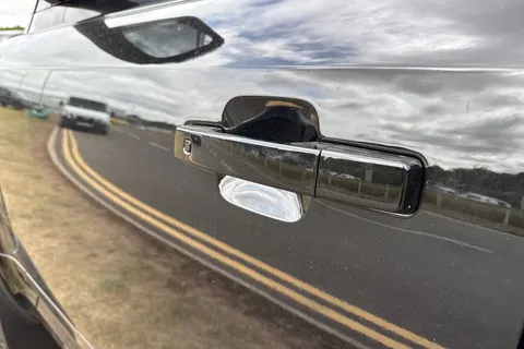  Land Rover Defender 110 3.0 D250 MHEV X-Dynamic SE Auto 4WD Euro 6 (s/s) 5dr Thumbnail #24