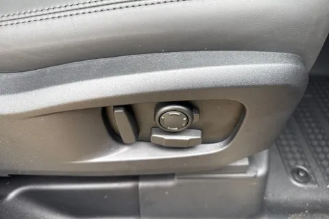  Land Rover Defender 110 3.0 D250 MHEV X-Dynamic SE Auto 4WD Euro 6 (s/s) 5dr Thumbnail #29