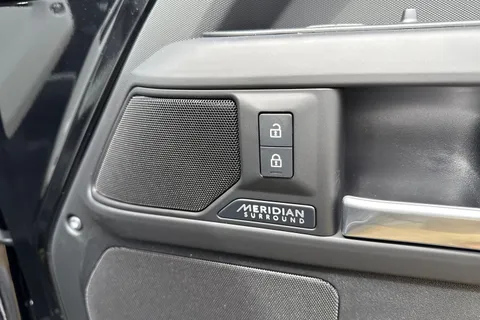  Land Rover Defender 110 3.0 D250 MHEV X-Dynamic HSE Auto 4WD Euro 6 (s/s) 5dr Thumbnail #29