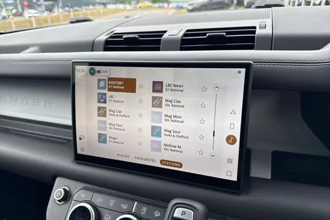  Land Rover Defender 110 3.0 D250 MHEV X-Dynamic SE Auto 4WD Euro 6 (s/s) 5dr Thumbnail #31