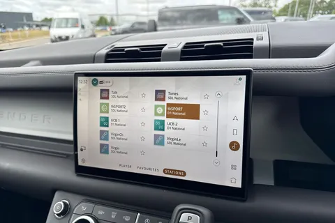  Land Rover Defender 110 3.0 D250 MHEV X-Dynamic HSE Auto 4WD Euro 6 (s/s) 5dr Thumbnail #34