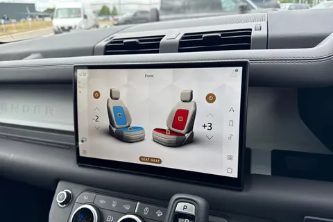  Land Rover Defender 110 3.0 D250 MHEV X-Dynamic HSE Auto 4WD Euro 6 (s/s) 5dr Thumbnail #35