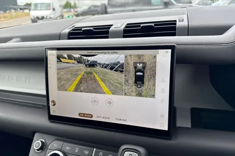  Land Rover Defender 110 3.0 D250 MHEV X-Dynamic HSE Auto 4WD Euro 6 (s/s) 5dr Thumbnail #37