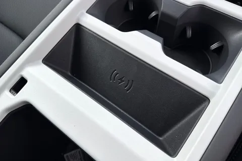  Land Rover Defender 110 3.0 D250 MHEV X-Dynamic SE Auto 4WD Euro 6 (s/s) 5dr Thumbnail #38