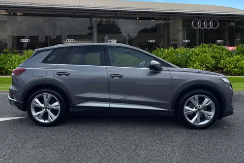 KT74REU Audi Q4 e-tron 125kW 35 55kWh S Line 5dr Auto [Leather] Thumbnail #4