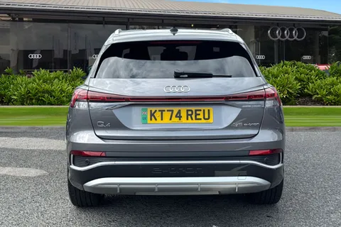 KT74REU Audi Q4 e-tron 125kW 35 55kWh S Line 5dr Auto [Leather] Thumbnail #5