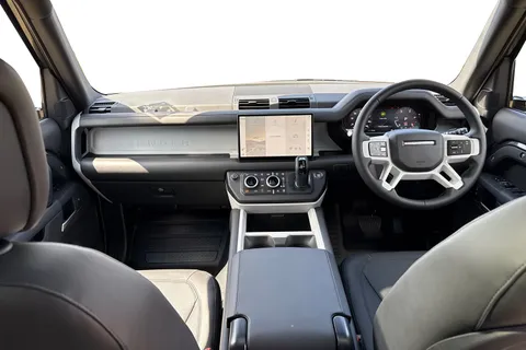 Land Rover Defender 110 3.0 D250 MHEV X-Dynamic SE Auto 4WD Euro 6 (s/s) 5dr Thumbnail #10