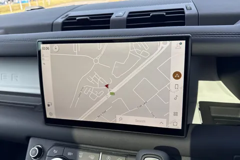 Land Rover Defender 110 3.0 D250 MHEV X-Dynamic SE Auto 4WD Euro 6 (s/s) 5dr Thumbnail #15