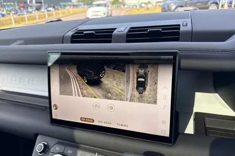 Land Rover Defender 110 3.0 D250 MHEV X-Dynamic SE Auto 4WD Euro 6 (s/s) 5dr Thumbnail #35