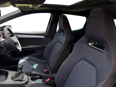 SEAT Ibiza 1.0 TSI FR Black Edition Euro 6 (s/s) 5dr Thumbnail #11