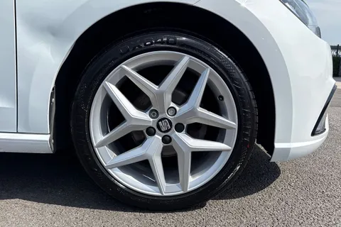 YX18SXZ SEAT Ibiza 1.0 TSI FR Euro 6 (s/s) 5dr Thumbnail #10