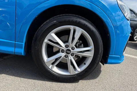 FB21ZTM Audi Q3 S line 35 TFSI 150 PS S tronic Thumbnail #10