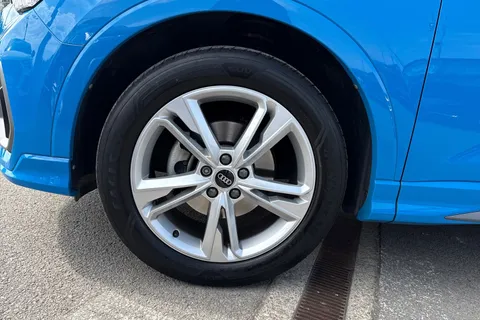 FB21ZTM Audi Q3 S line 35 TFSI 150 PS S tronic Thumbnail #11