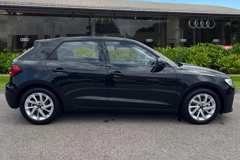 Audi A1 1.0 TFSI 30 Sport Sportback Euro 6 (s/s) 5dr Thumbnail #4