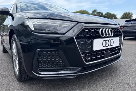 Audi A1 1.0 TFSI 30 Sport Sportback Euro 6 (s/s) 5dr Thumbnail #9