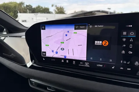  Audi A6 Saloon 2.0 e-hybrid 25.9kWh Launch Edition S Tronic quattro Euro 6 (s/s) 4dr Thumbnail #33