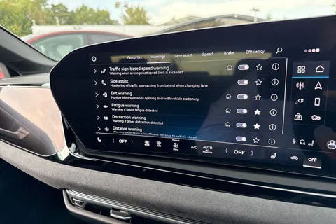  Audi A6 Saloon 2.0 e-hybrid 25.9kWh Launch Edition S Tronic quattro Euro 6 (s/s) 4dr Thumbnail #44