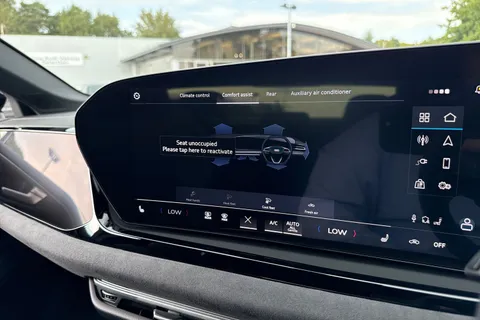  Audi A6 Saloon 2.0 e-hybrid 25.9kWh Launch Edition S Tronic quattro Euro 6 (s/s) 4dr Thumbnail #50