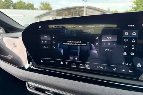  Audi A6 Saloon 2.0 e-hybrid 25.9kWh Launch Edition S Tronic quattro Euro 6 (s/s) 4dr Thumbnail #51