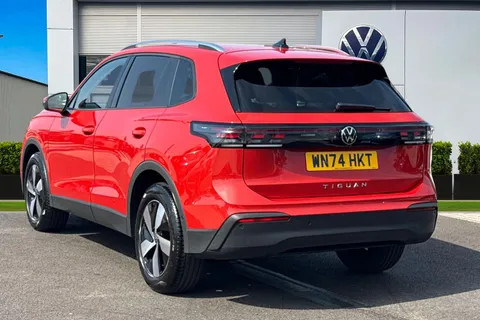 WN74HKT Volkswagen Tiguan 2.0 TDI Match 5dr DSG **VAT QUALIFYING** Thumbnail #3