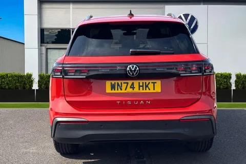 WN74HKT Volkswagen Tiguan 2.0 TDI Match 5dr DSG **VAT QUALIFYING** Thumbnail #5