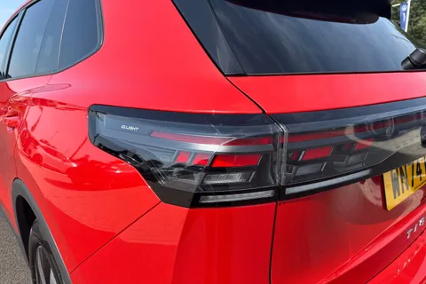 WN74HKT Volkswagen Tiguan 2.0 TDI Match 5dr DSG **VAT QUALIFYING** Thumbnail #8