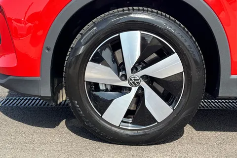 WN74HKT Volkswagen Tiguan 2.0 TDI Match 5dr DSG **VAT QUALIFYING** Thumbnail #11