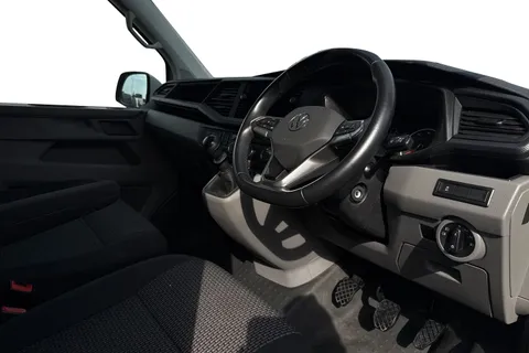 MA24FSC Volkswagen Transporter 2.0 TDI 110 Highline Van Thumbnail #8