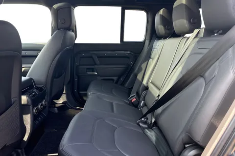  Land Rover Defender 110 3.0 D250 MHEV X-Dynamic HSE Auto 4WD Euro 6 (s/s) 5dr Thumbnail #5