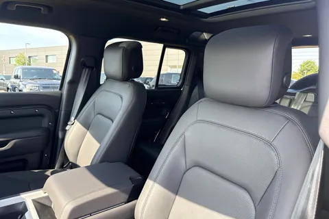  Land Rover Defender 110 3.0 D250 MHEV X-Dynamic HSE Auto 4WD Euro 6 (s/s) 5dr Thumbnail #12